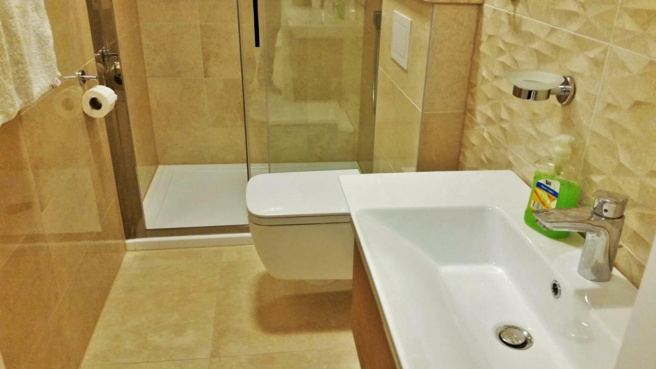 Apartment Villa Vala Малинська Екстер'єр фото