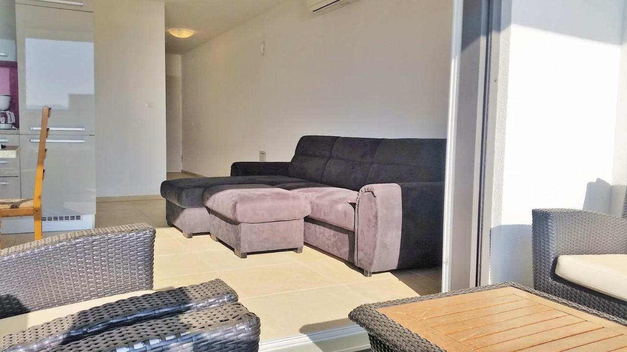 Apartment Villa Vala Малинська Екстер'єр фото