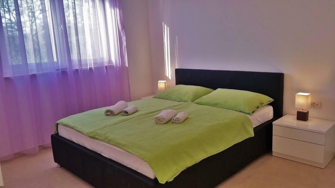Apartment Villa Vala Малинська Екстер'єр фото