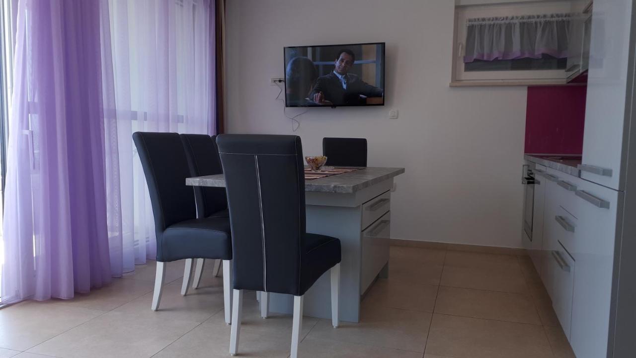 Apartment Villa Vala Малинська Екстер'єр фото